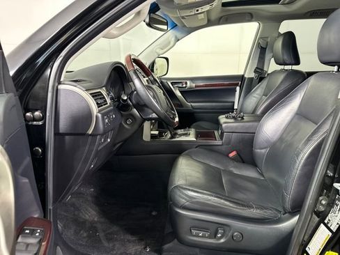 Used 2017 Lexus GX 460 Premium image 11