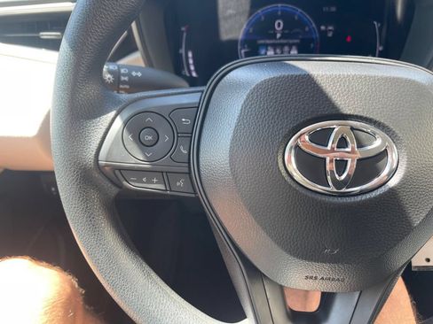 Used 2026 Toyota Corolla LE FWD image 15