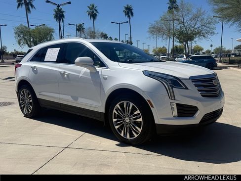 Used 2017 Cadillac XT5 Premium Luxury w/ LPO, Wheel Lock Package image 9