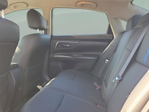 Used 2018 Nissan Altima 2.5 SR w/ SR Special Edition image 8