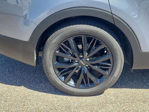 Used 2022 Kia Telluride SX w/ Towing Package FWD image 6