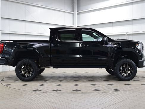Used 2023 GMC Sierra 1500 AT4 w/ AT4 Premium Package image 9