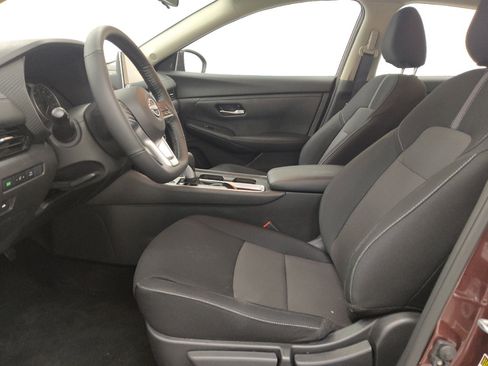 Used 2025 Nissan Sentra SV w/ All-Weather Package FWD image 17