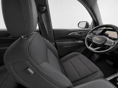 Used 2024 Chevrolet Traverse LT FWD image 26