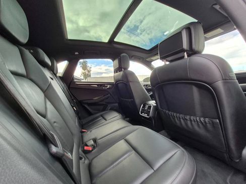 Used 2016 Porsche Macan S image 29