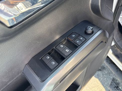 Used 2023 Toyota Tacoma TRD Off-Road image 14