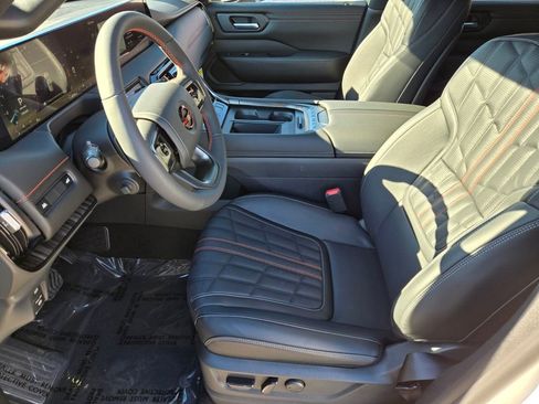 New 2026 Nissan Armada PRO-4X AWD/4WD image 6
