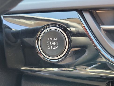 New 2025 Kia Seltos S image 11