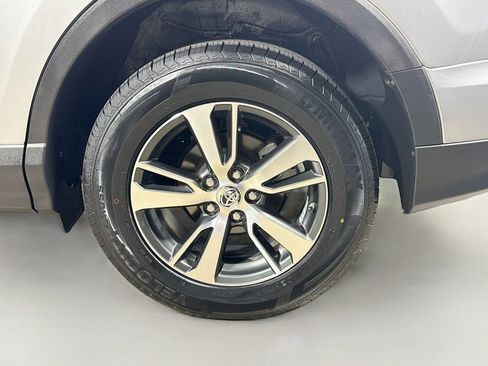Used 2016 Toyota RAV4 XLE w/ Convenience Package FWD image 9
