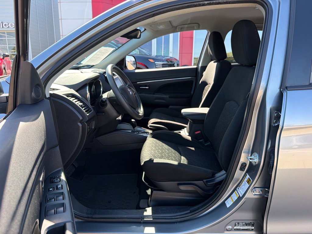 Used 2026 Mitsubishi Outlander Sport ES AWD/4WD image 13