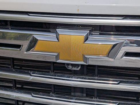 Used 2024 Chevrolet Silverado 3500 High Country w/ Technology Package image 13