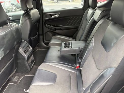 Used 2019 Ford Edge ST w/ Equipment Group 401A AWD/4WD image 9