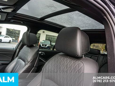 Used 2025 BMW X5 xDrive50e image 18