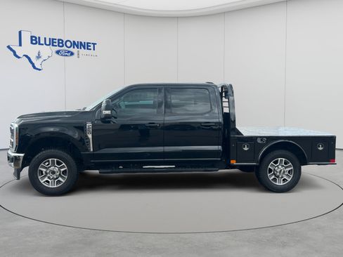 Used 2025 Ford F250 Lariat w/ FX4 Off-Road Package AWD/4WD image 8