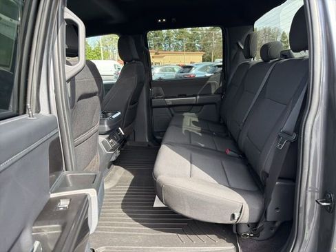 Certified 2022 Ford F150 XLT w/ Equipment Group 302A High image 18