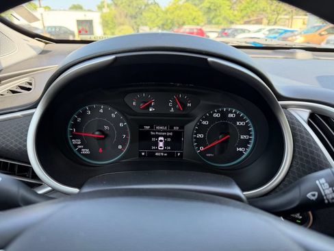 Used 2025 Chevrolet Malibu LT FWD image 16