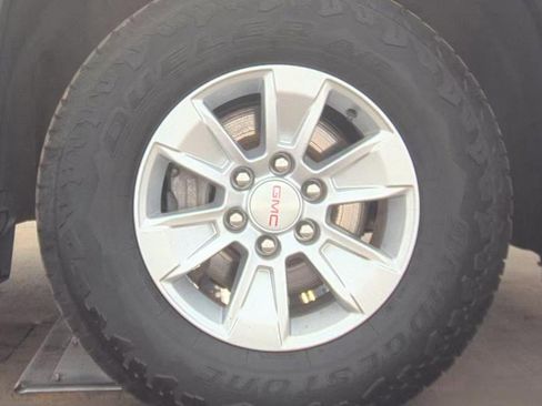 Used 2023 GMC Sierra 1500 SLE image 7