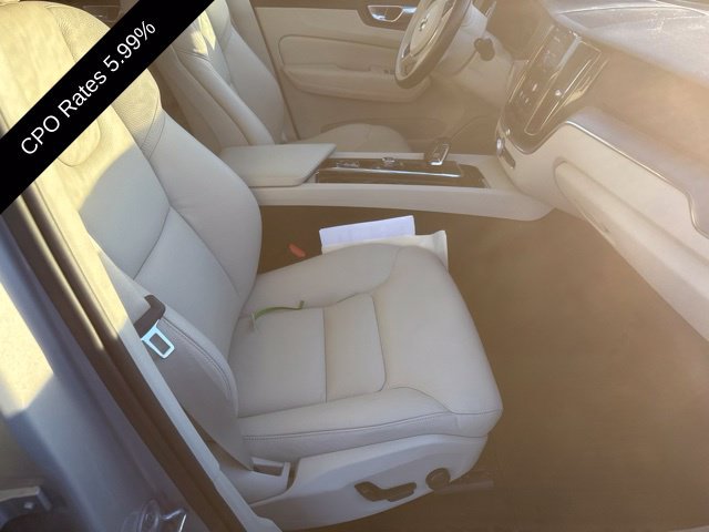 Certified 2024 Volvo XC60 B5 Core w/ Protection Package Premier AWD/4WD image 3