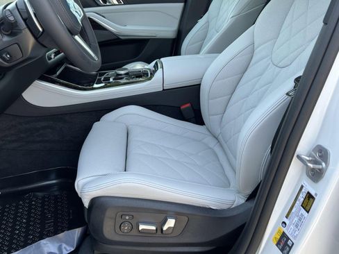 New 2026 BMW X5 xDrive50e w/ M Sport Package image 10