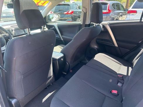 Used 2015 Toyota RAV4 XLE FWD image 14