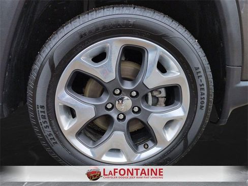 Used 2018 Jeep Compass Limited image 32