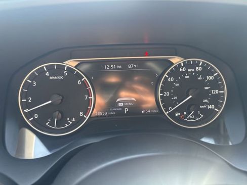 Used 2023 Nissan Rogue SV FWD image 15