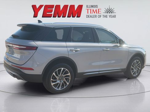 Used 2022 Lincoln Corsair AWD w/ Equipment Group 101A image 13