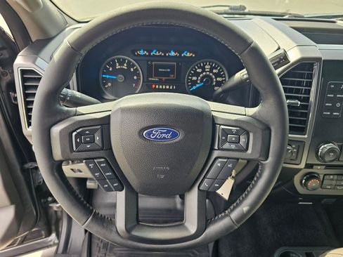 Used 2017 Ford F150 XLT w/ Equipment Group 301A Mid AWD/4WD image 22