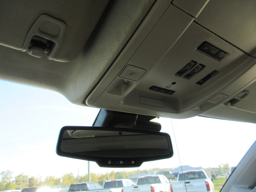 Certified 2017 GMC Sierra 2500 Denali w/ Duramax Plus Package AWD/4WD image 33