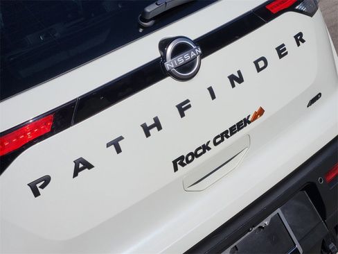 Used 2023 Nissan Pathfinder Rock Creek image 10