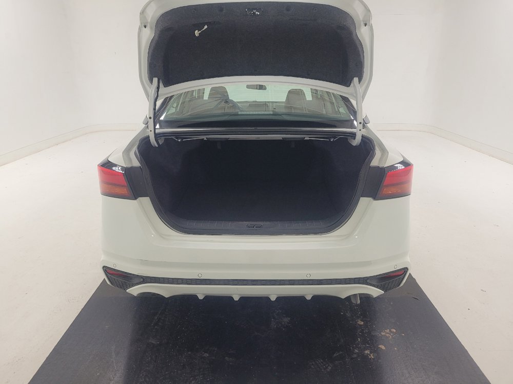 Used 2025 Nissan Altima 2.5 SV FWD image 29