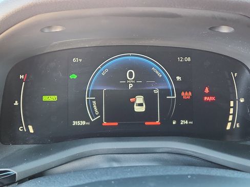 Used 2025 Toyota Camry SE image 15