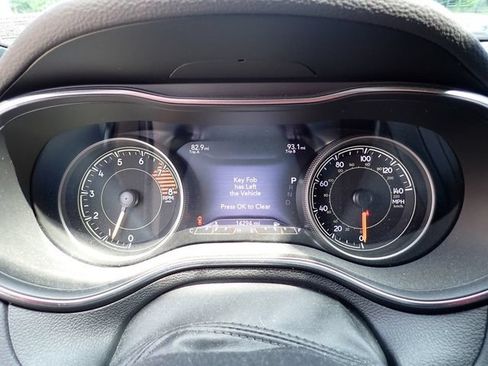 Used 2019 Jeep Cherokee High Altitude AWD/4WD image 15
