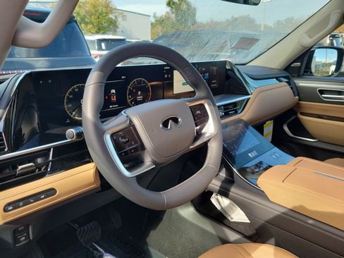 New 2026 INFINITI QX80 Luxe w/ Exterior Package image 17