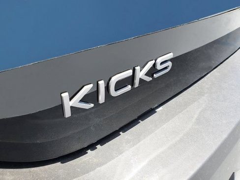 New 2026 Nissan Kicks SR w/ Illumination Package FWD image 9