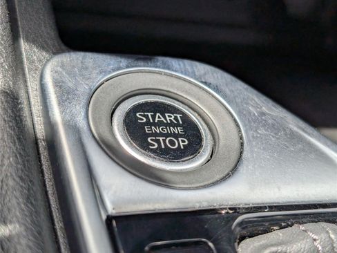 Used 2025 Nissan Sentra SV FWD image 22