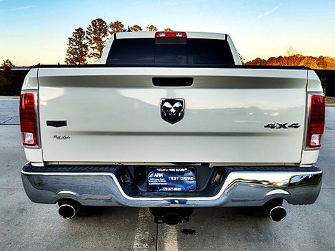 Used 2016 RAM 1500 Laramie w/ Convenience Group image 8