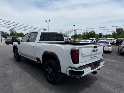 Used 2024 GMC Sierra 2500 AT4 w/ AT4 Premium Plus Package AWD/4WD image 6