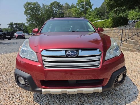 Used 2014 Subaru Outback 2.5i Limited w/ Moonroof Package AWD/4WD image 2