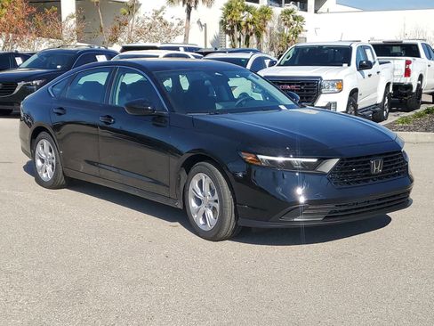 New 2025 Honda Accord LX image 13