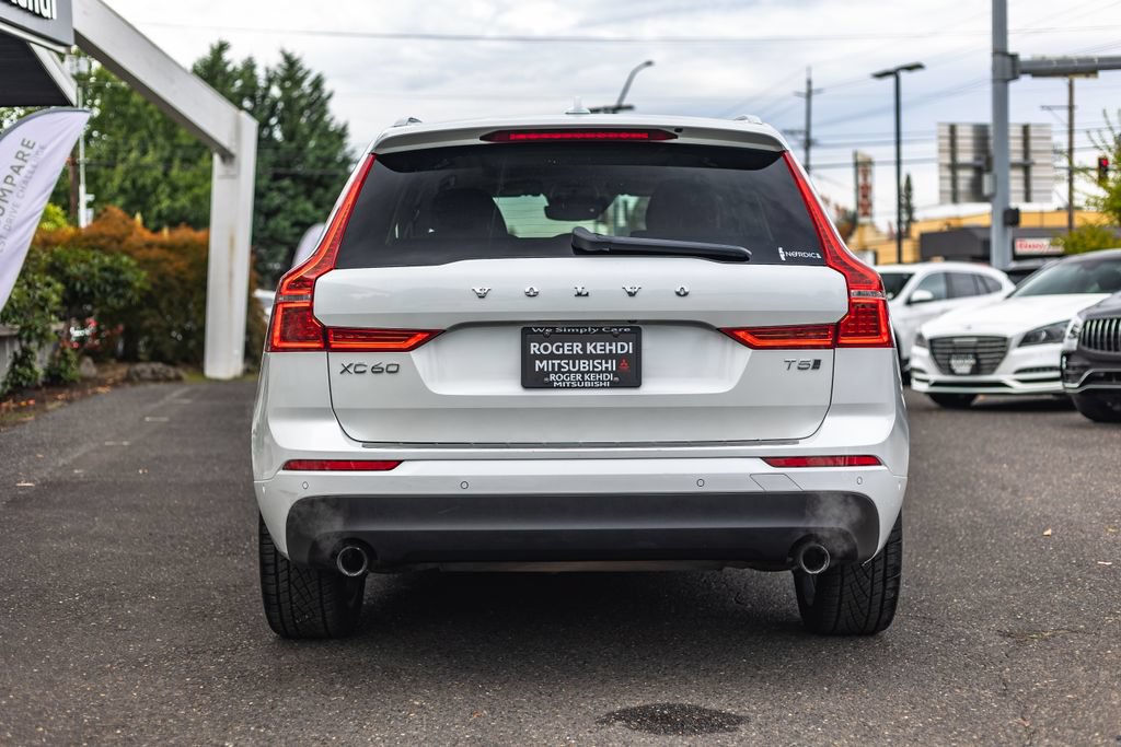 Used 2018 Volvo XC60 T5 Momentum w/ Convenience Package AWD/4WD image 10