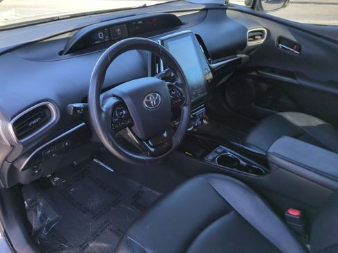 Used 2022 Toyota Prius Prime XLE FWD image 10