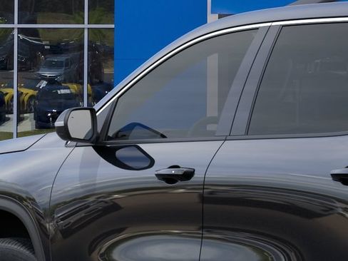 New 2026 Chevrolet Traverse LT w/ Driver Confidence Package FWD image 12