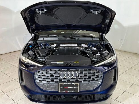 Certified 2025 Audi Q5 Premium w/ Convenience Package image 19