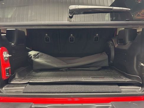 Used 2022 Jeep Wrangler Unlimited Sahara image 21