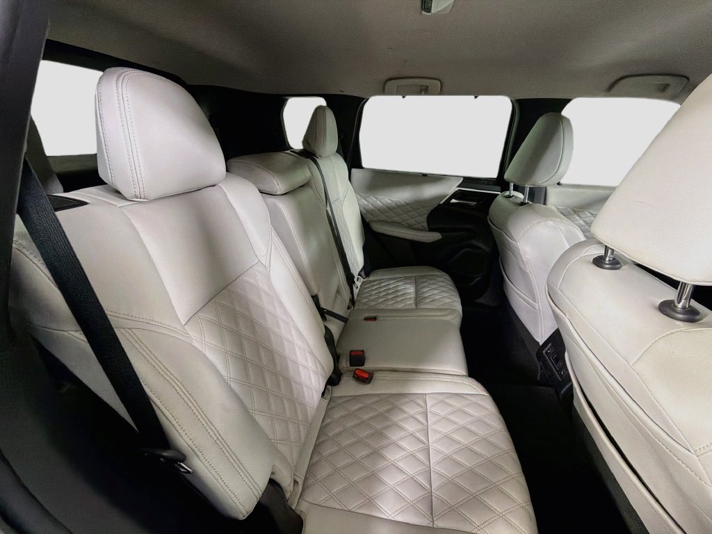 Used 2023 Mitsubishi Outlander SEL FWD image 25