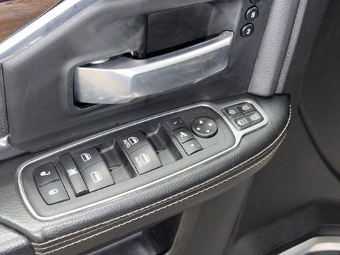 Used 2023 RAM 3500 Laramie AWD/4WD image 13