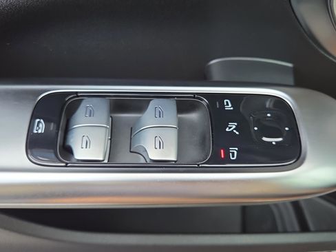 Used 2026 Mercedes-Benz C 300 Sedan image 36