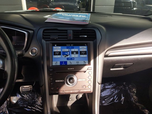 Used 2017 Ford Fusion Titanium FWD image 13