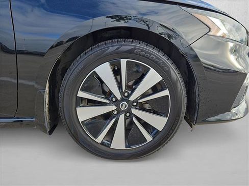 Used 2021 Nissan Altima 2.5 SV image 21